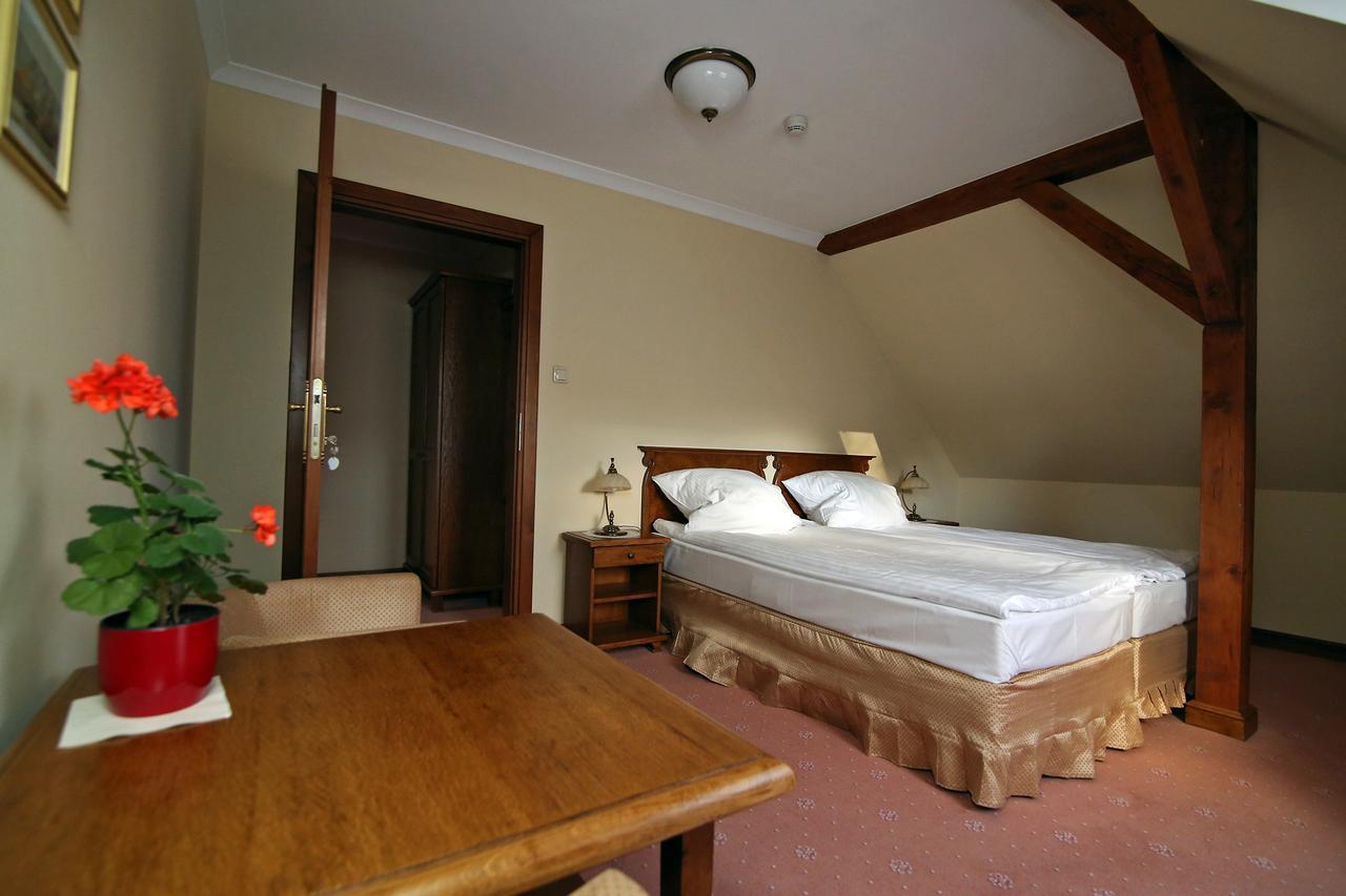 Bed and Breakfast Dwór Bieland Elbląg Exterior foto