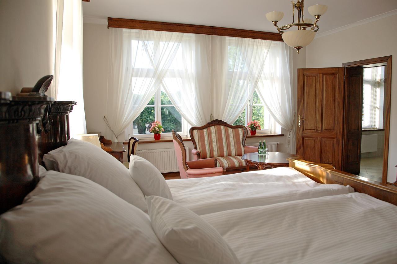 Bed and Breakfast Dwór Bieland Elbląg Exterior foto