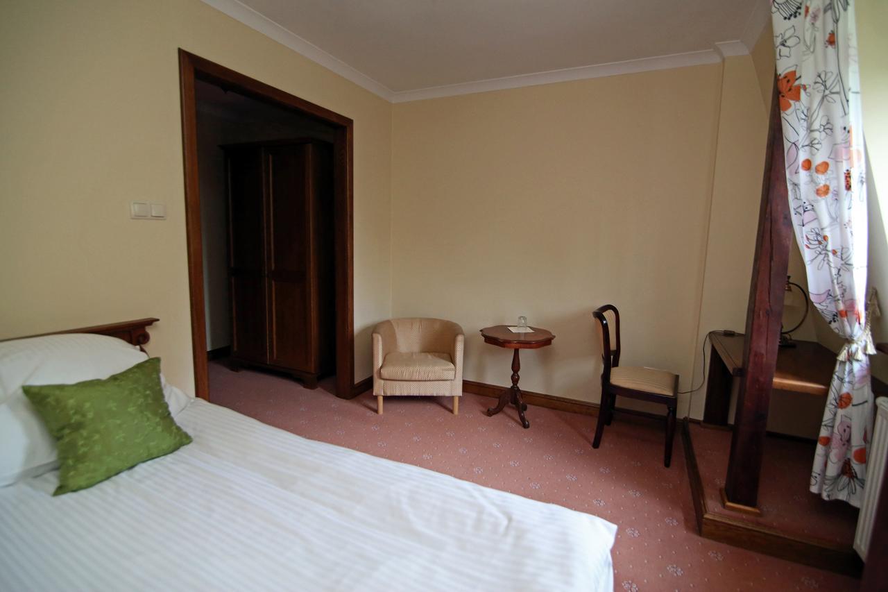 Bed and Breakfast Dwór Bieland Elbląg Exterior foto